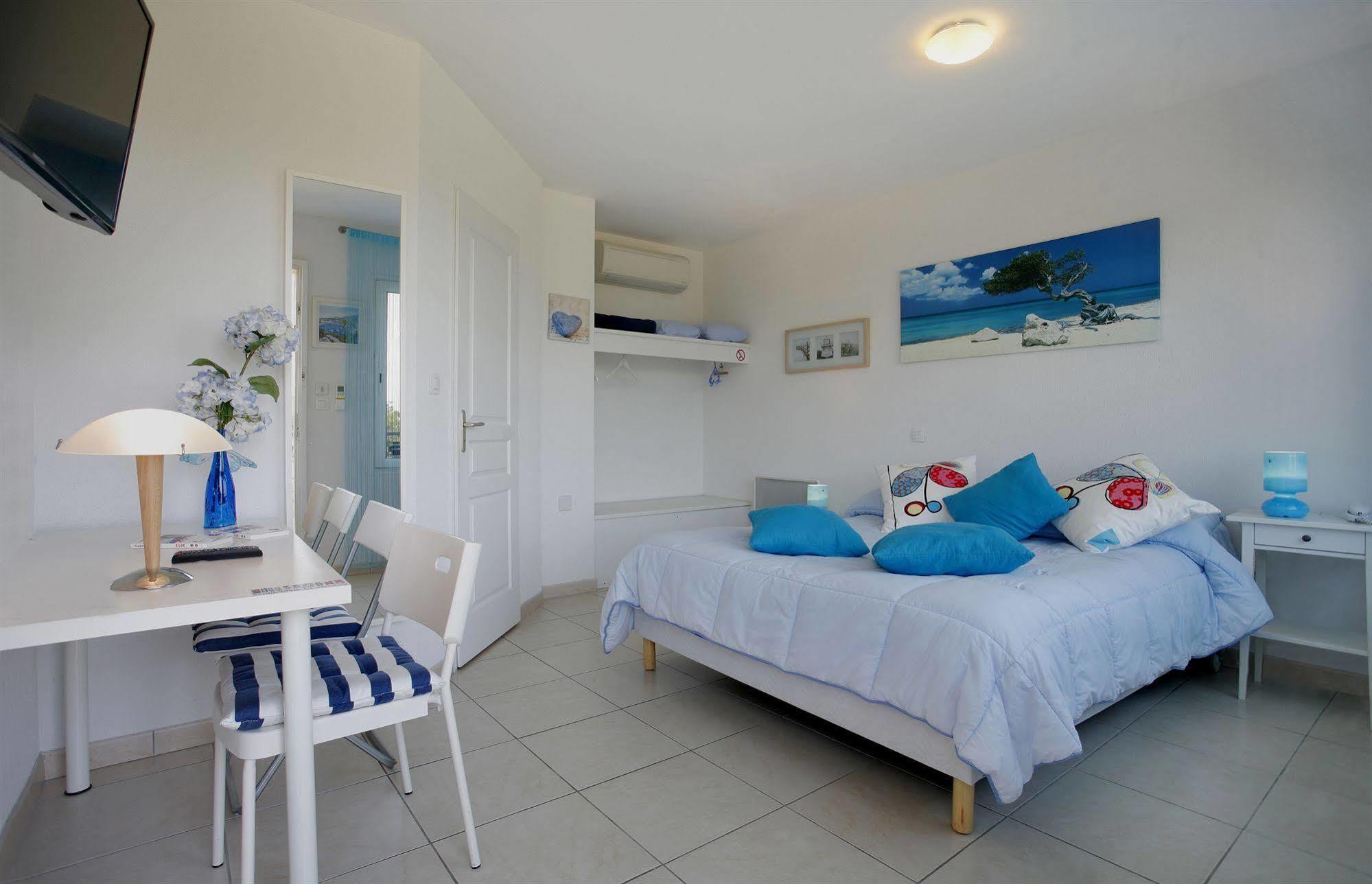 Logis Hotel Corintel Bordeaux Est Tresses Luaran gambar