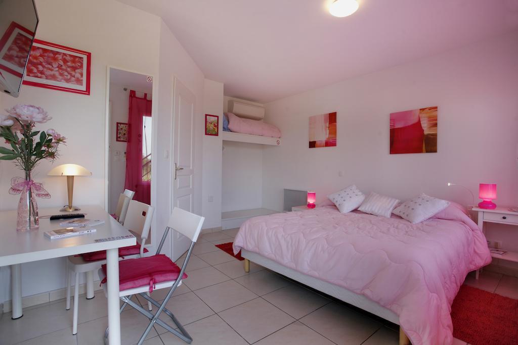 Logis Hotel Corintel Bordeaux Est Tresses Luaran gambar