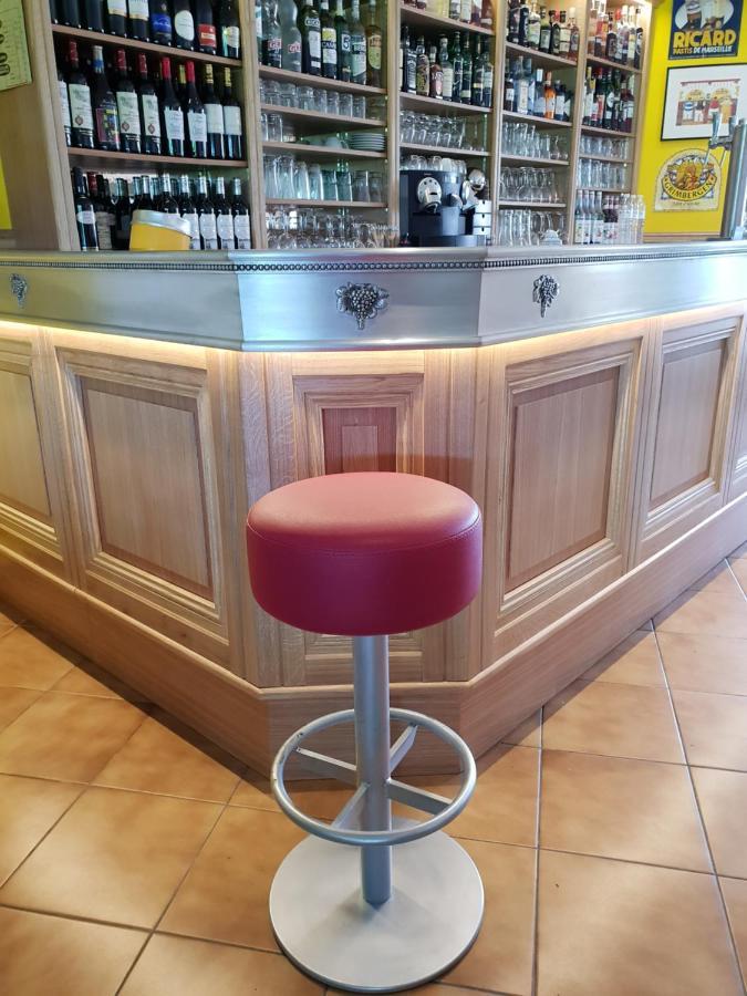 Logis Hotel Corintel Bordeaux Est Tresses Luaran gambar